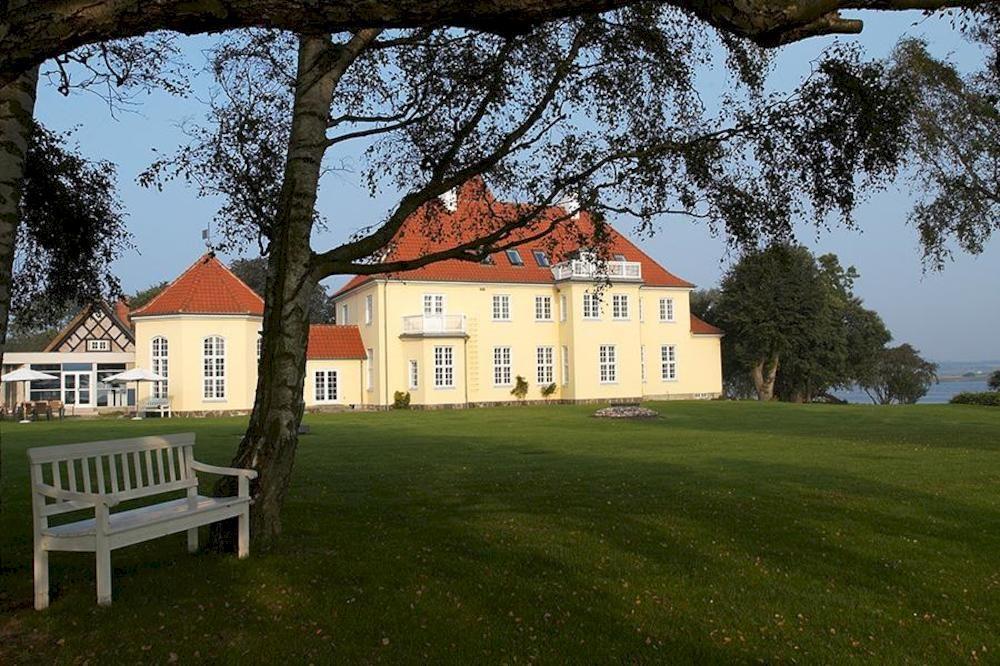 Gl. Avernaes Sinatur Hotel & Konference Ebberup Kültér fotó