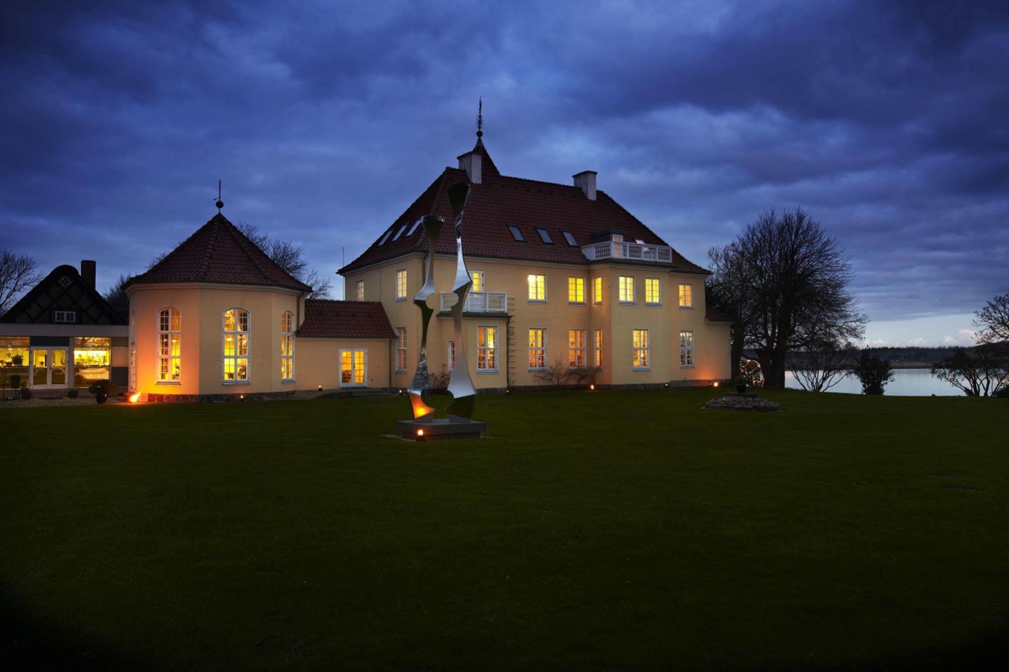 Gl. Avernaes Sinatur Hotel & Konference Ebberup Kültér fotó